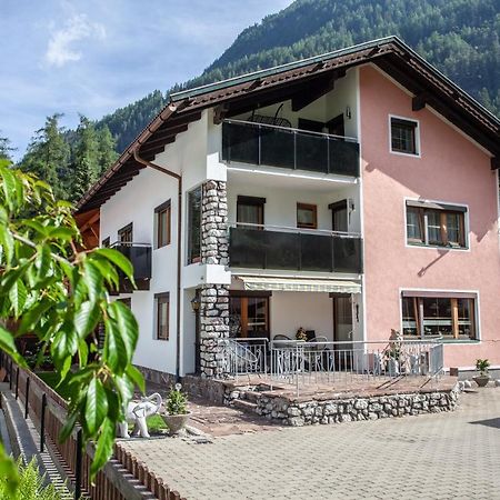 Haus Hrabovsky Apartamento Längenfeld Exterior foto