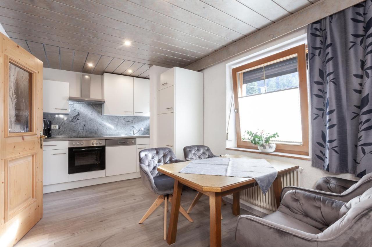 Haus Hrabovsky Apartamento Längenfeld Exterior foto